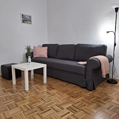 Kp With Parking * Копер